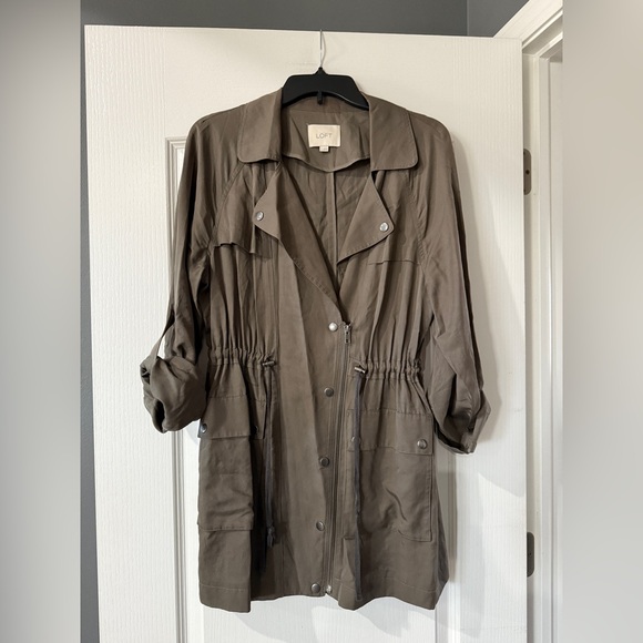 LOFT Jackets & Blazers - LOFT army green utility jacket Size‎ Small
